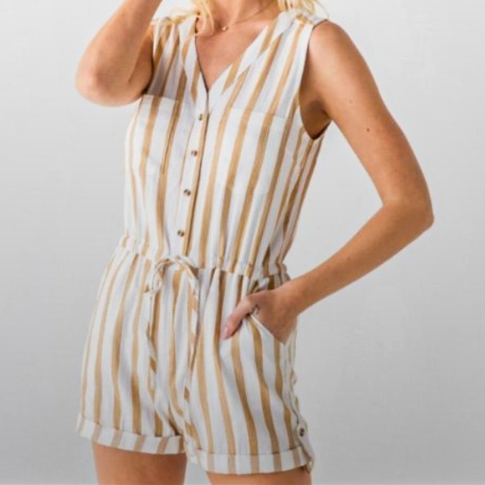 NWOT thread & supply striped romper w/pockets